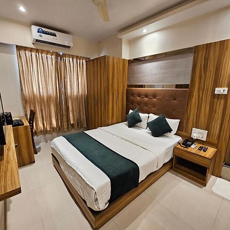 Hotel Bkc Garden - Near Us Embassy Bkc مومباي المظهر الخارجي الصورة