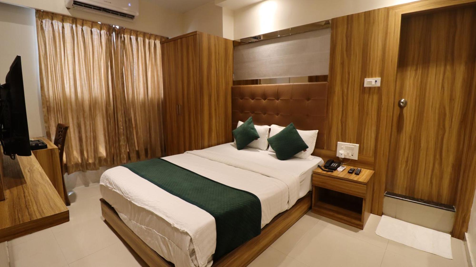Hotel Bkc Garden - Near Us Embassy Bkc مومباي المظهر الخارجي الصورة