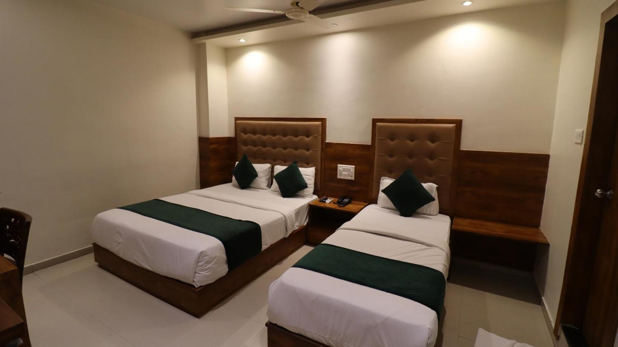 Hotel Bkc Garden - Near Us Embassy Bkc مومباي المظهر الخارجي الصورة