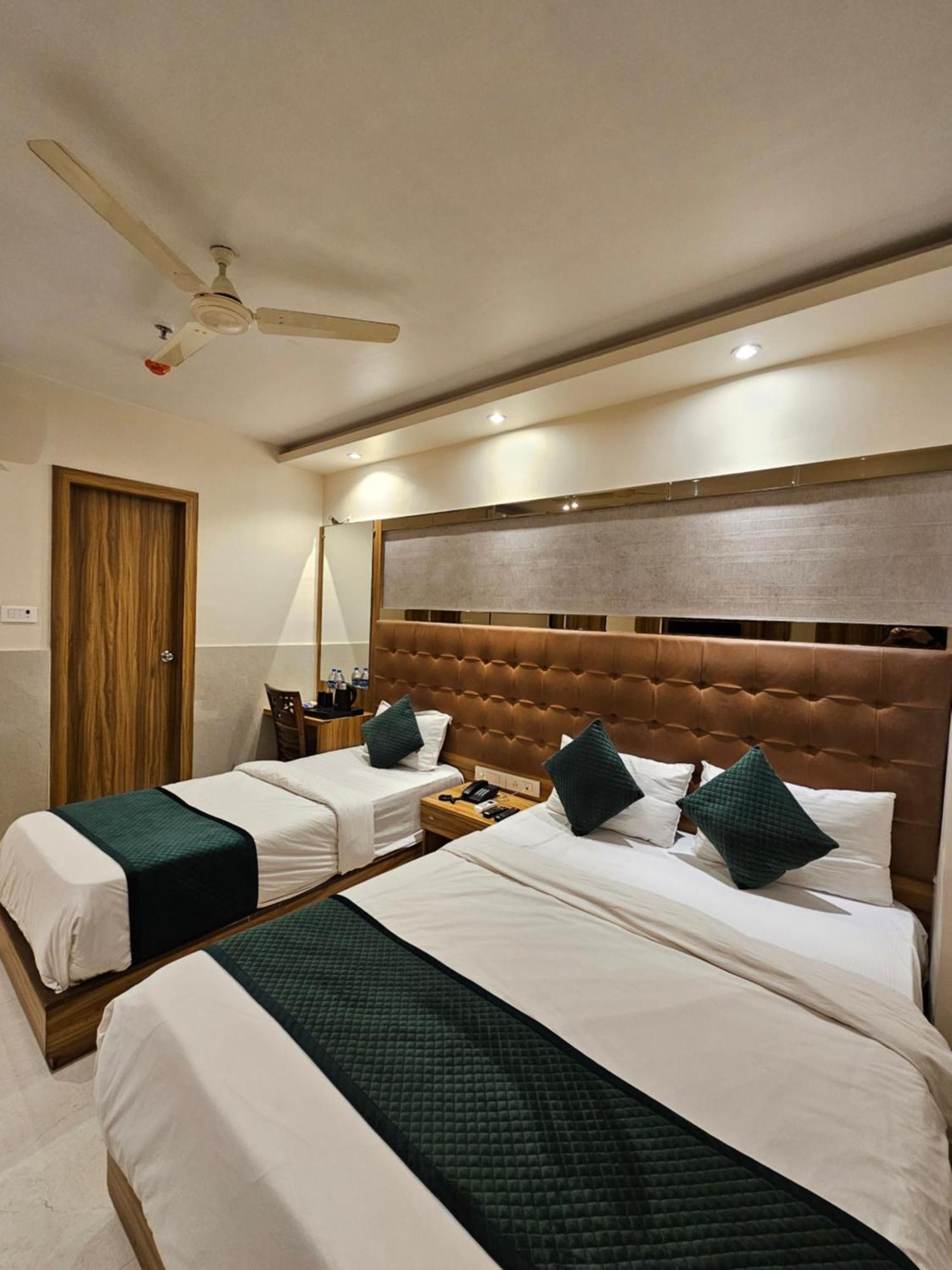 Hotel Bkc Garden - Near Us Embassy Bkc مومباي المظهر الخارجي الصورة