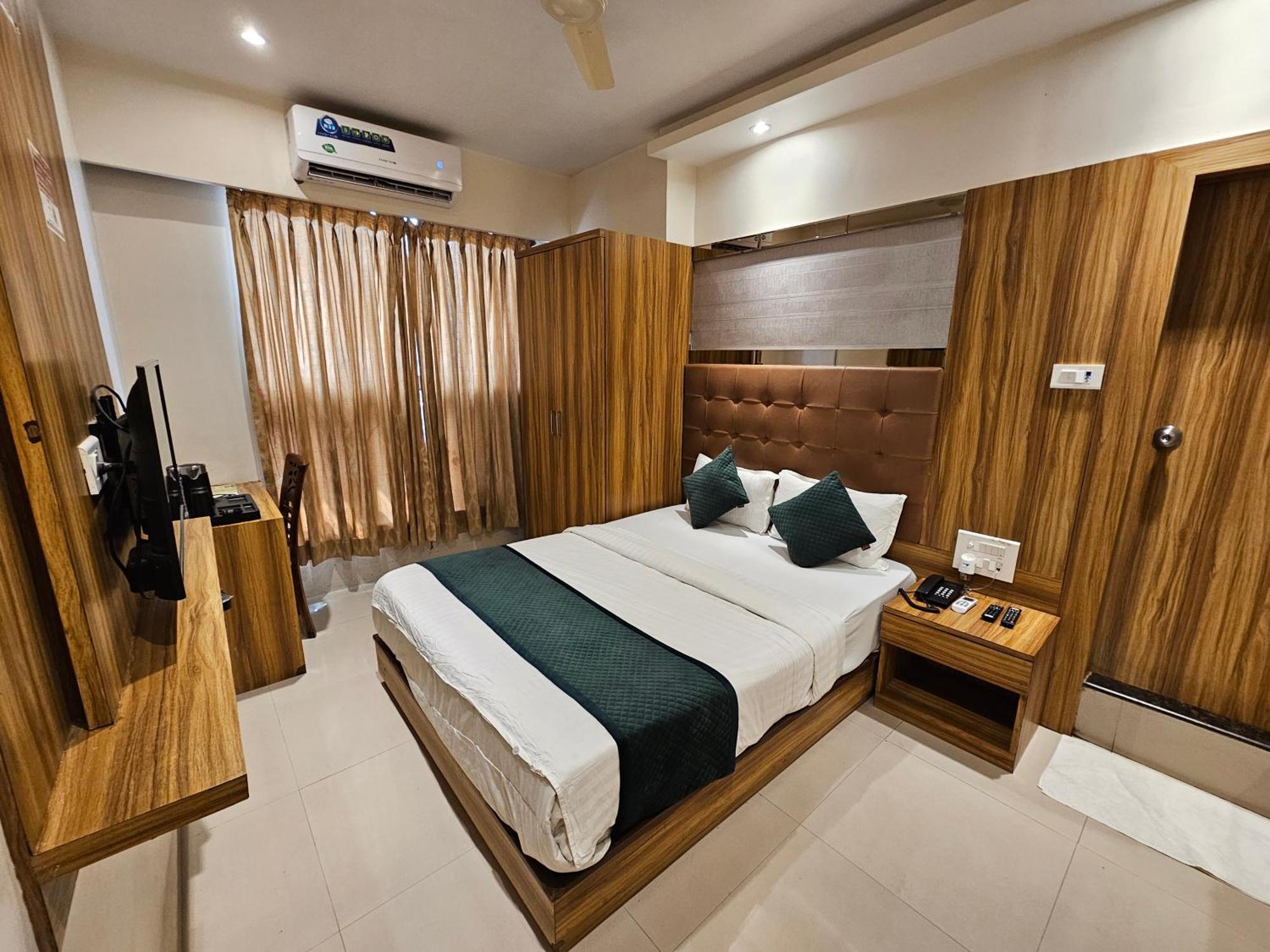 Hotel Bkc Garden - Near Us Embassy Bkc مومباي المظهر الخارجي الصورة